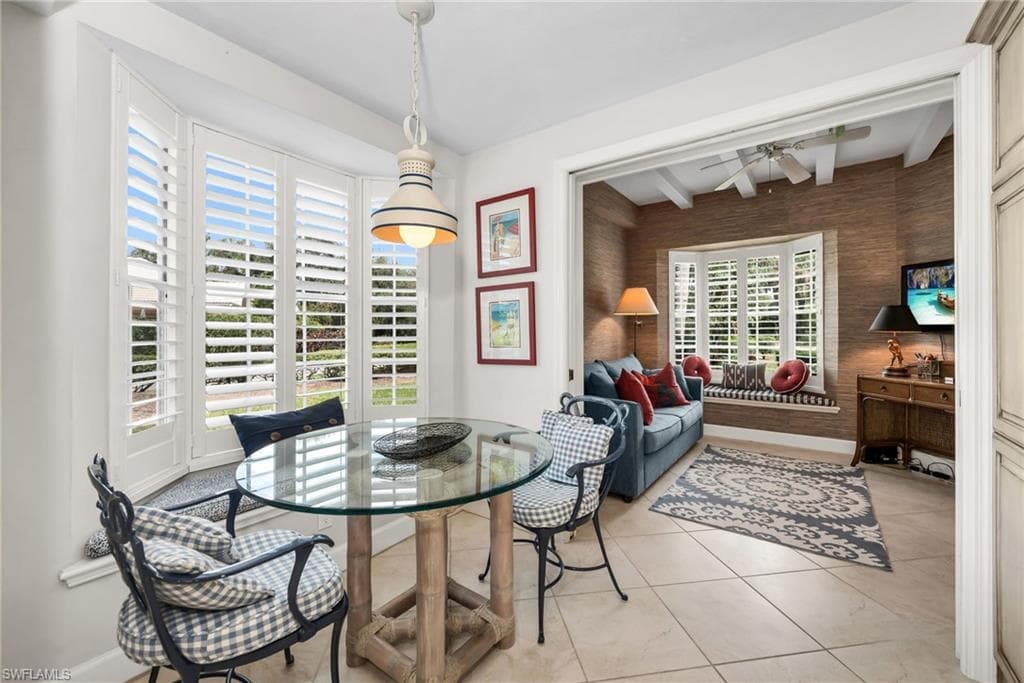 496 Edgemere Way E 1, Naples, FL 34105-10