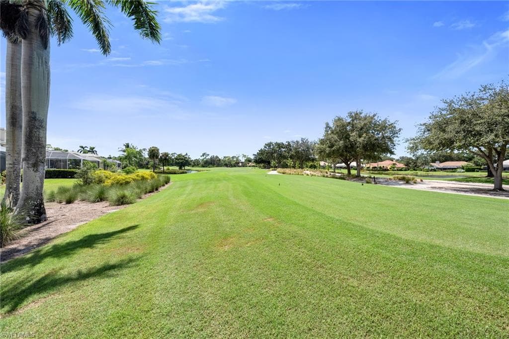 496 Edgemere Way E 1, Naples, FL 34105-17