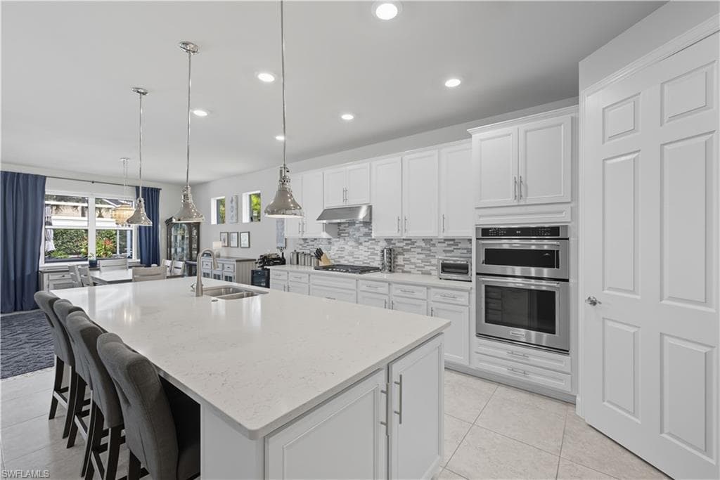 10524 Otter Key Ln, Estero, FL 33928-9