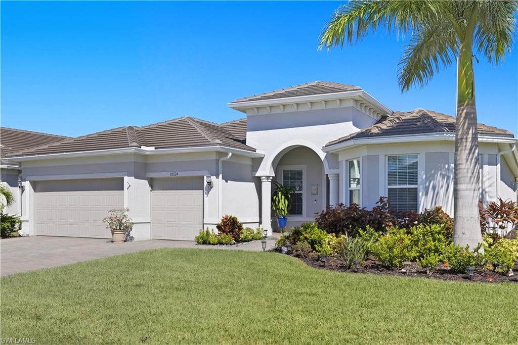 10524 Otter Key Ln, Estero, FL 33928-3
