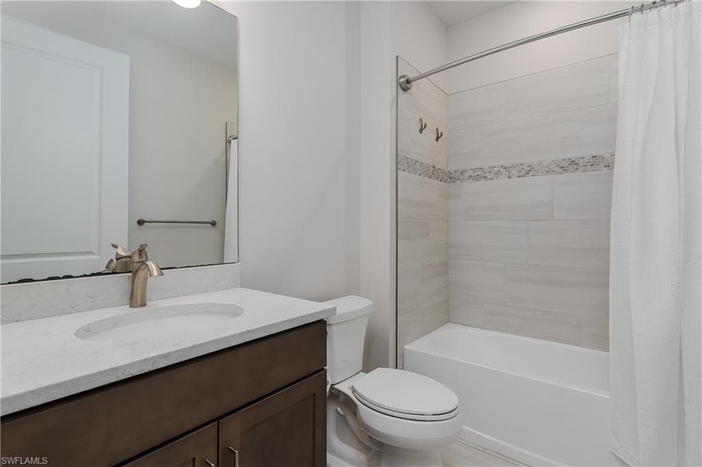 6856 Winding Cypress Dr, Naples, FL 34114-10