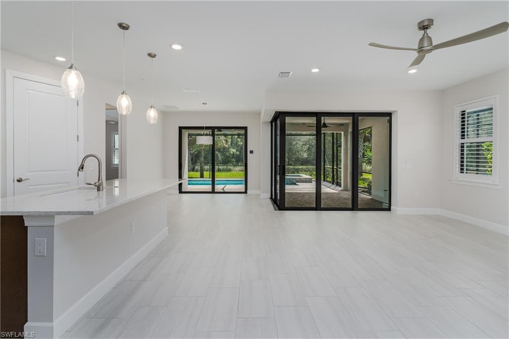 6856 Winding Cypress Dr, Naples, FL 34114-19