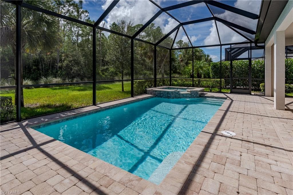 6856 Winding Cypress Dr, Naples, FL 34114-32