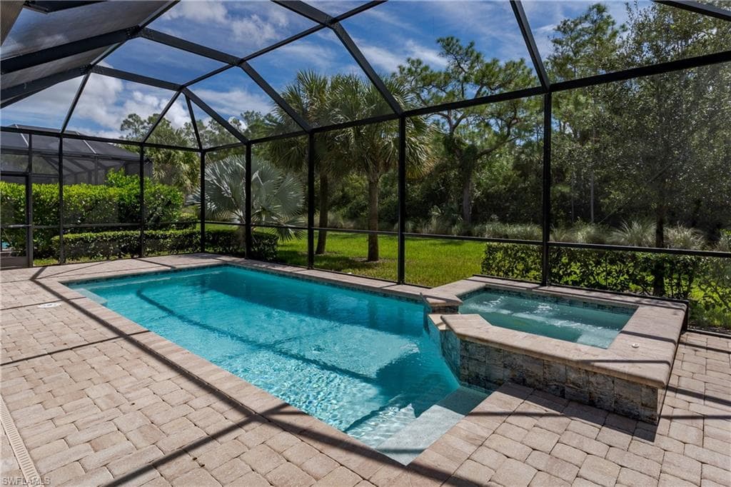 6856 Winding Cypress Dr, Naples, FL 34114-33