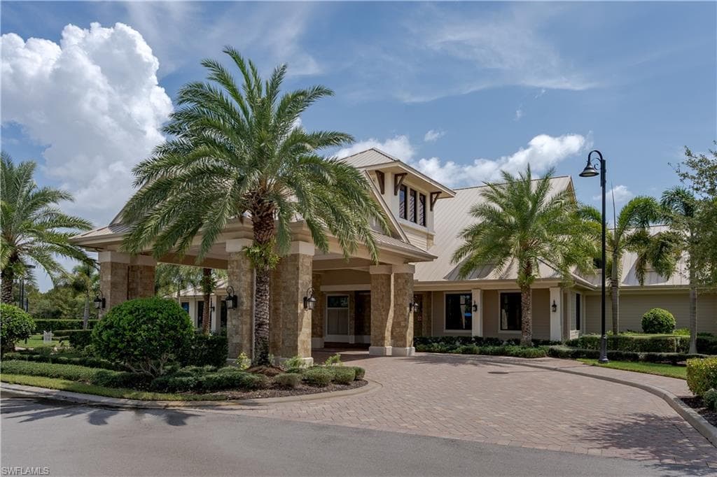 6856 Winding Cypress Dr, Naples, FL 34114-37