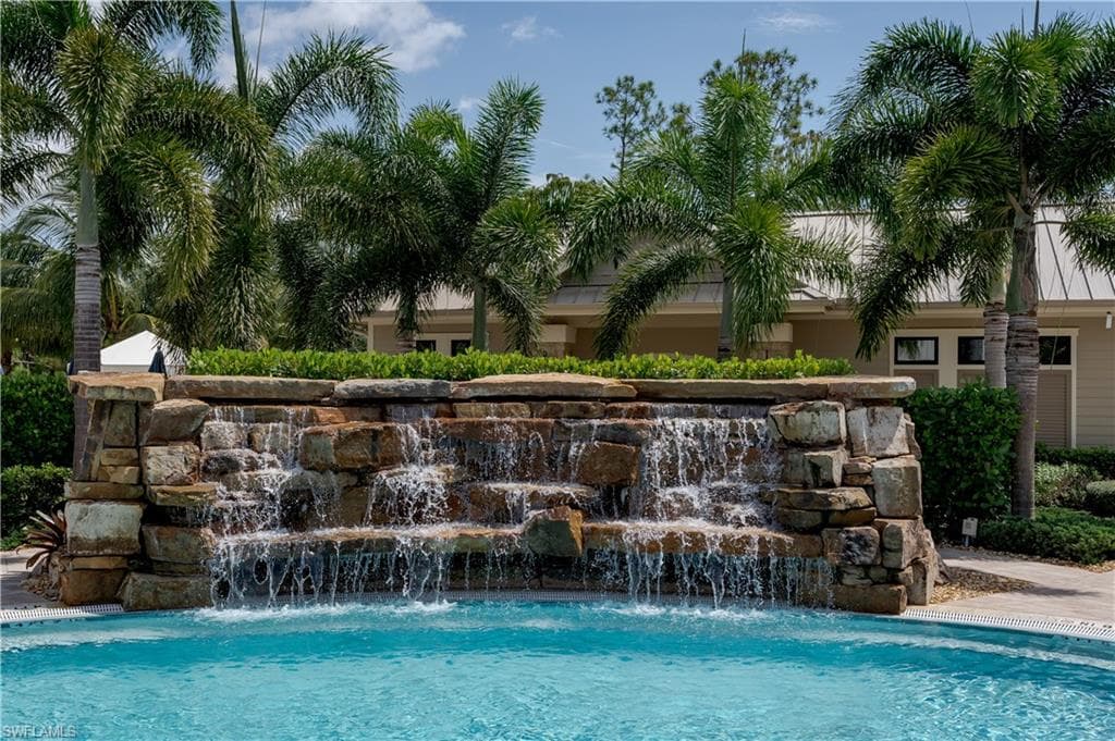 6856 Winding Cypress Dr, Naples, FL 34114-38