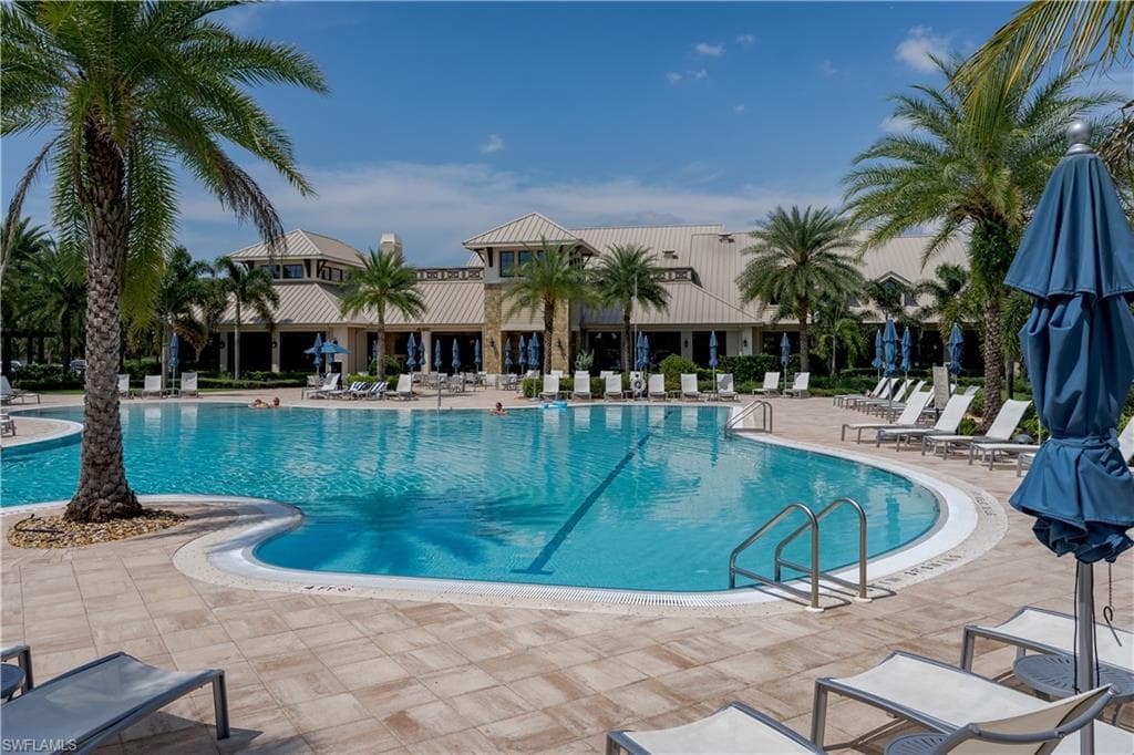 6856 Winding Cypress Dr, Naples, FL 34114-39