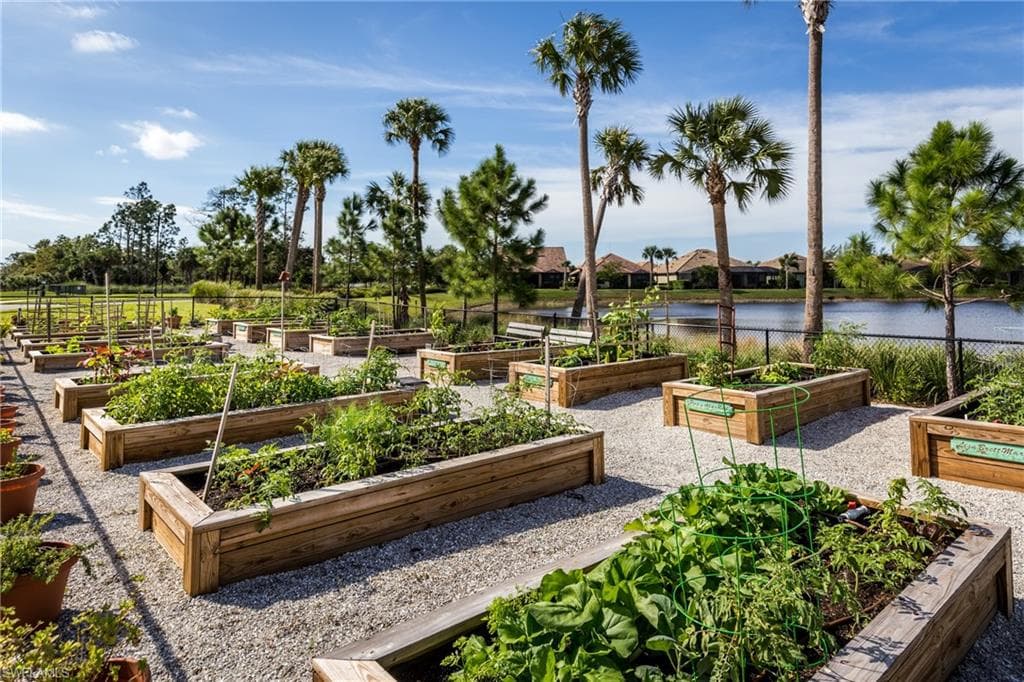 6856 Winding Cypress Dr, Naples, FL 34114-40