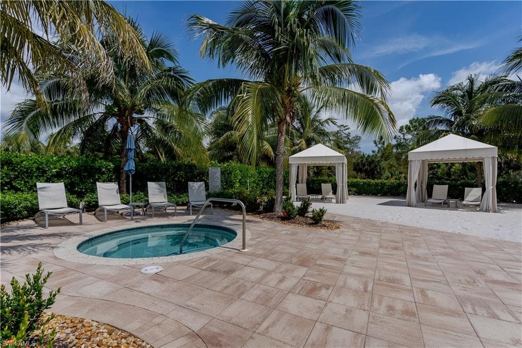 6856 Winding Cypress Dr, Naples, FL 34114-41