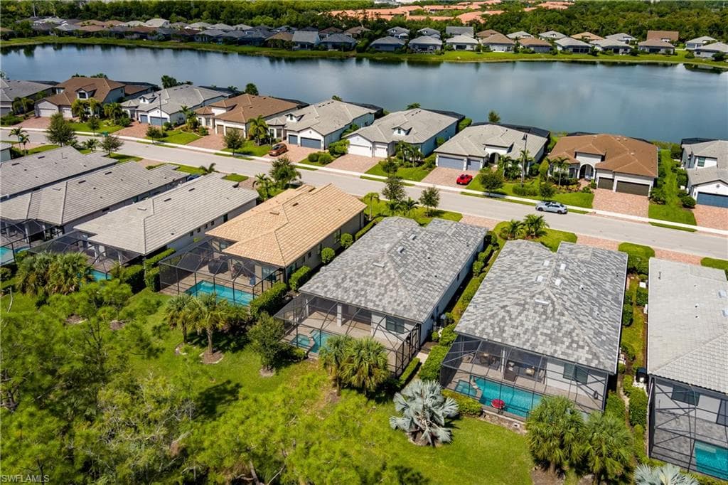 6856 Winding Cypress Dr, Naples, FL 34114-3