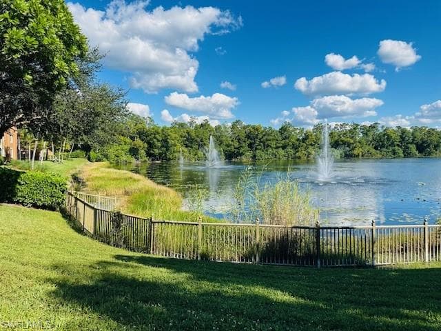 1210 Reserve Way 204, Naples, FL 34105-26