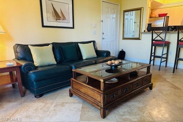 1210 Reserve Way 204, Naples, FL 34105-5