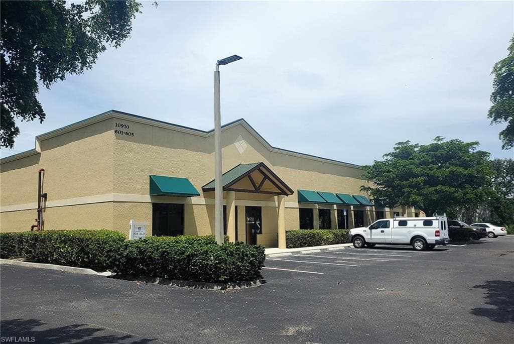 10970 Cleveland Ave 6, Fort Myers, FL 33907-6