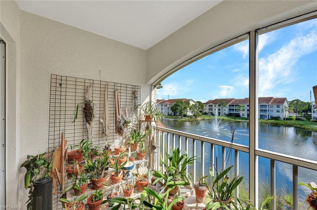 4630 Saint Croix Ln 831, Naples, FL 34109-2