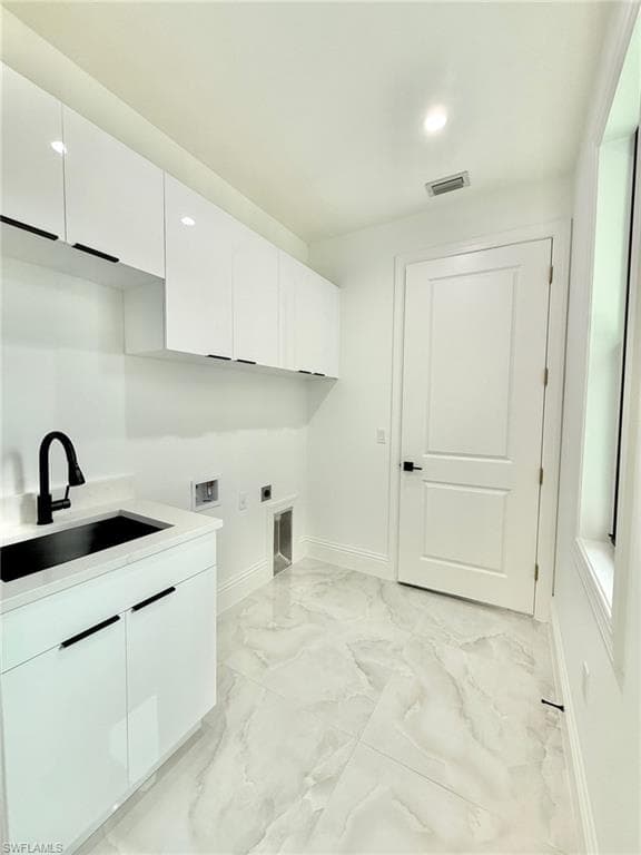 2135 Della Dr, Naples, FL 34117-11