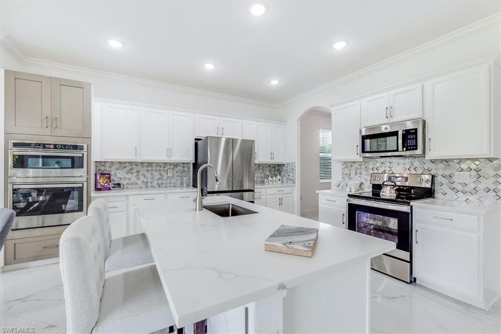 2172 Cara Cara Way, Naples, FL 34120-16