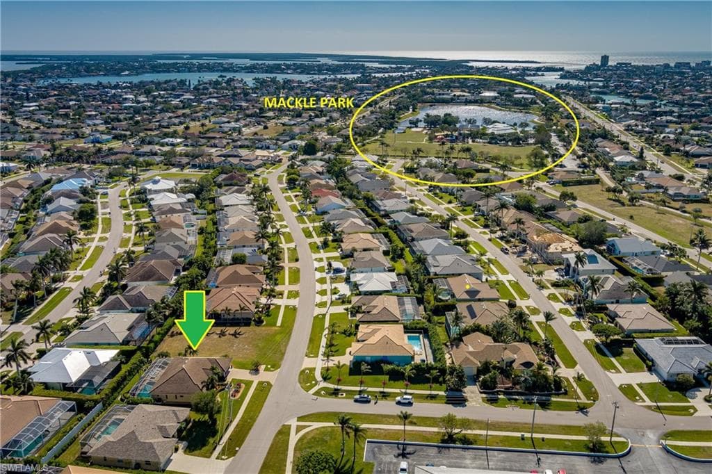 119 Balfour Dr, Marco Island, FL 34145-40