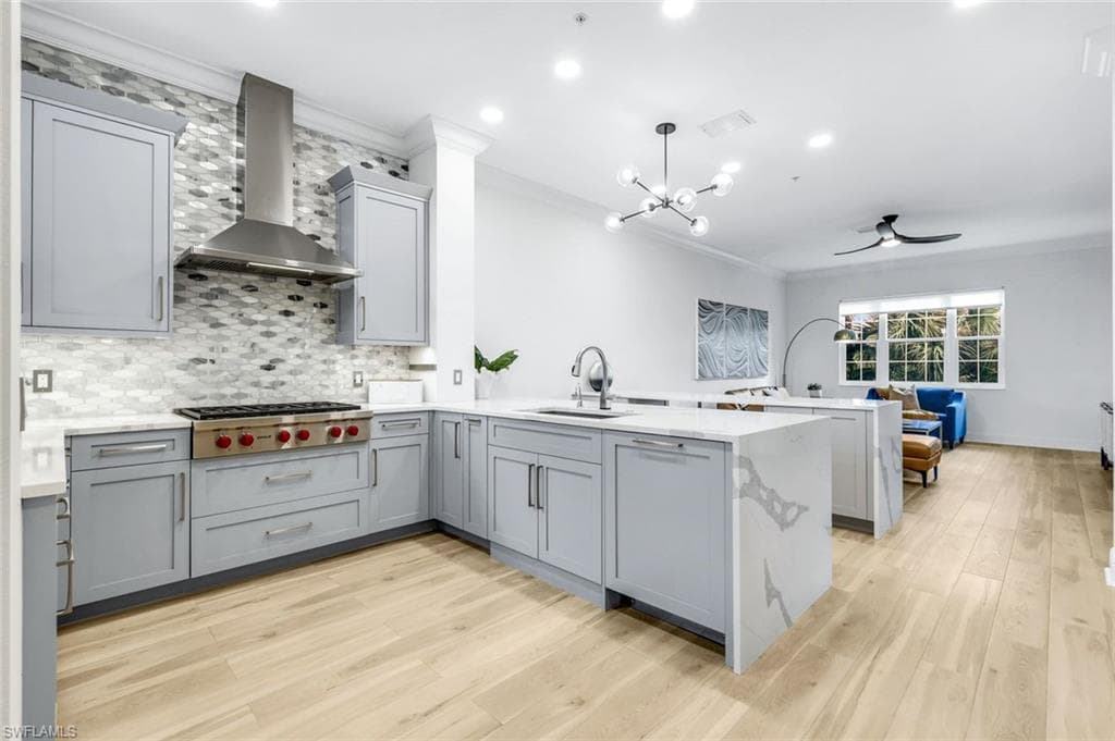 9242 Tesoro Ln 1-203, Naples, FL 34114-2