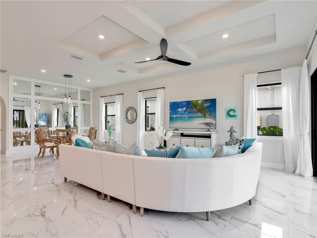 19724 Aqua View Ln, Fort Myers, FL 33913-11