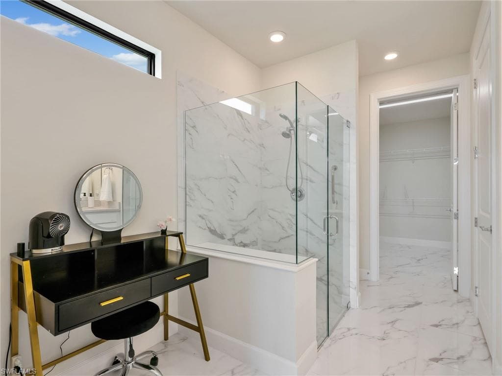 19724 Aqua View Ln, Fort Myers, FL 33913-21