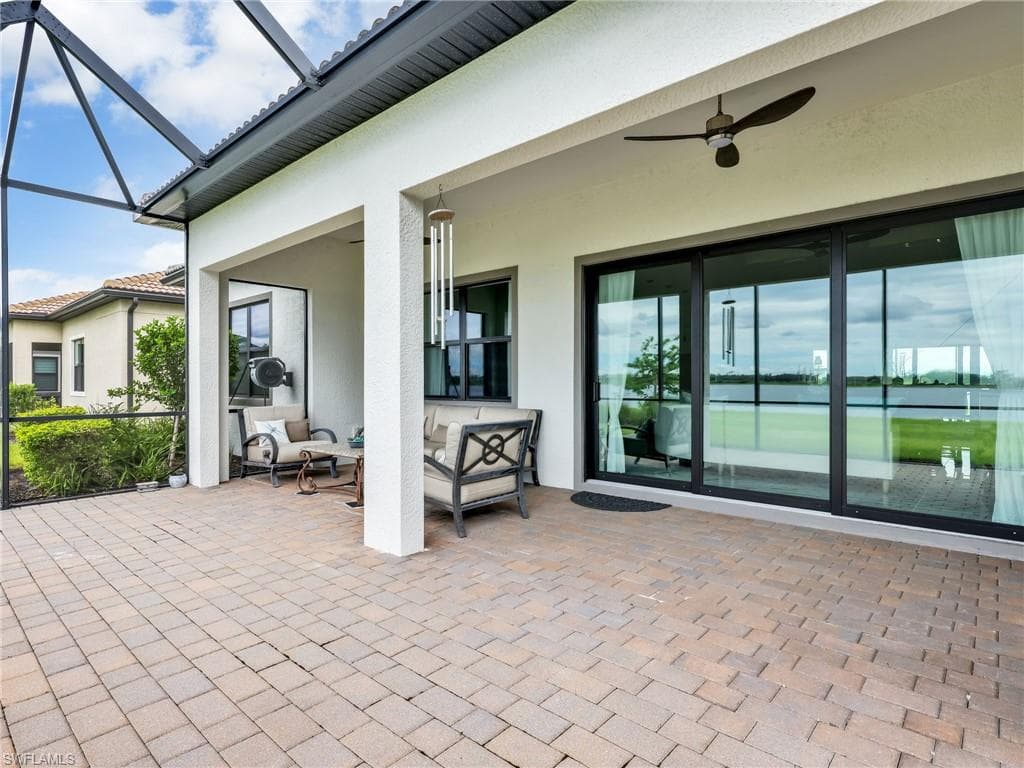 19724 Aqua View Ln, Fort Myers, FL 33913-32