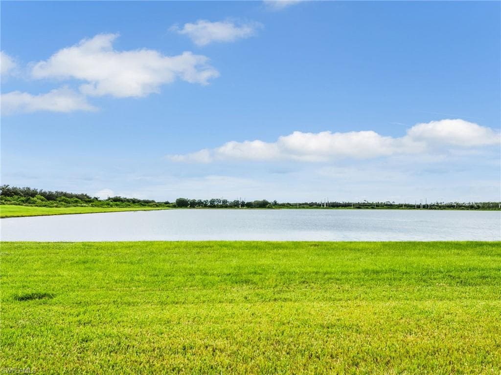 19724 Aqua View Ln, Fort Myers, FL 33913-34