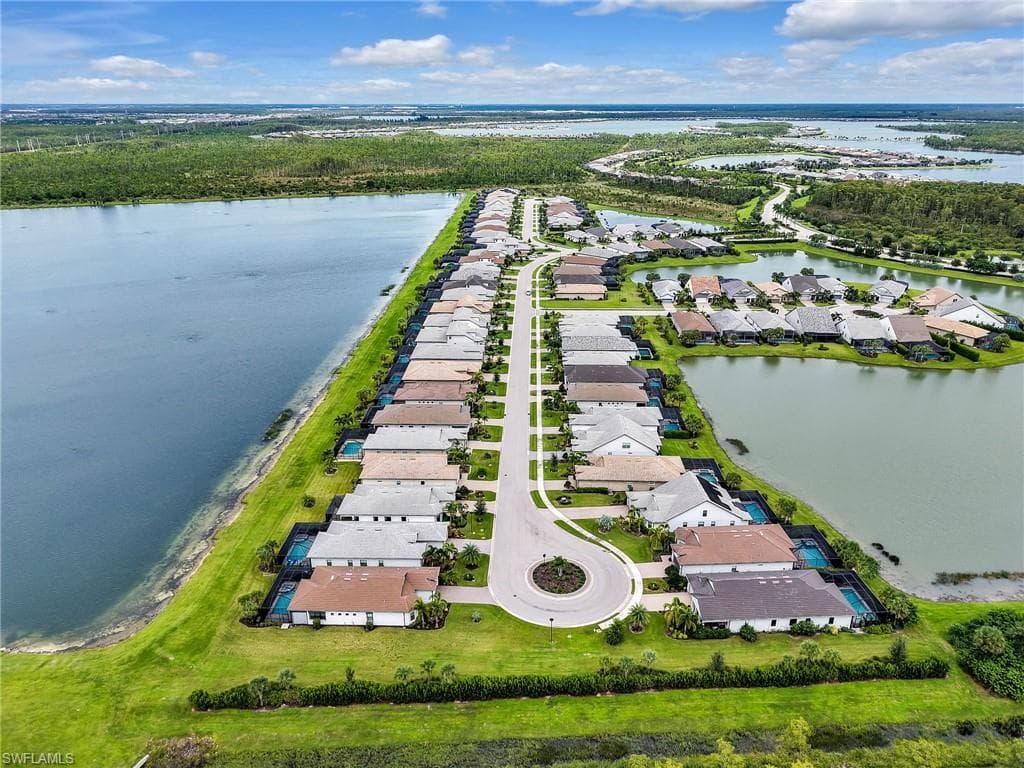 19724 Aqua View Ln, Fort Myers, FL 33913-38
