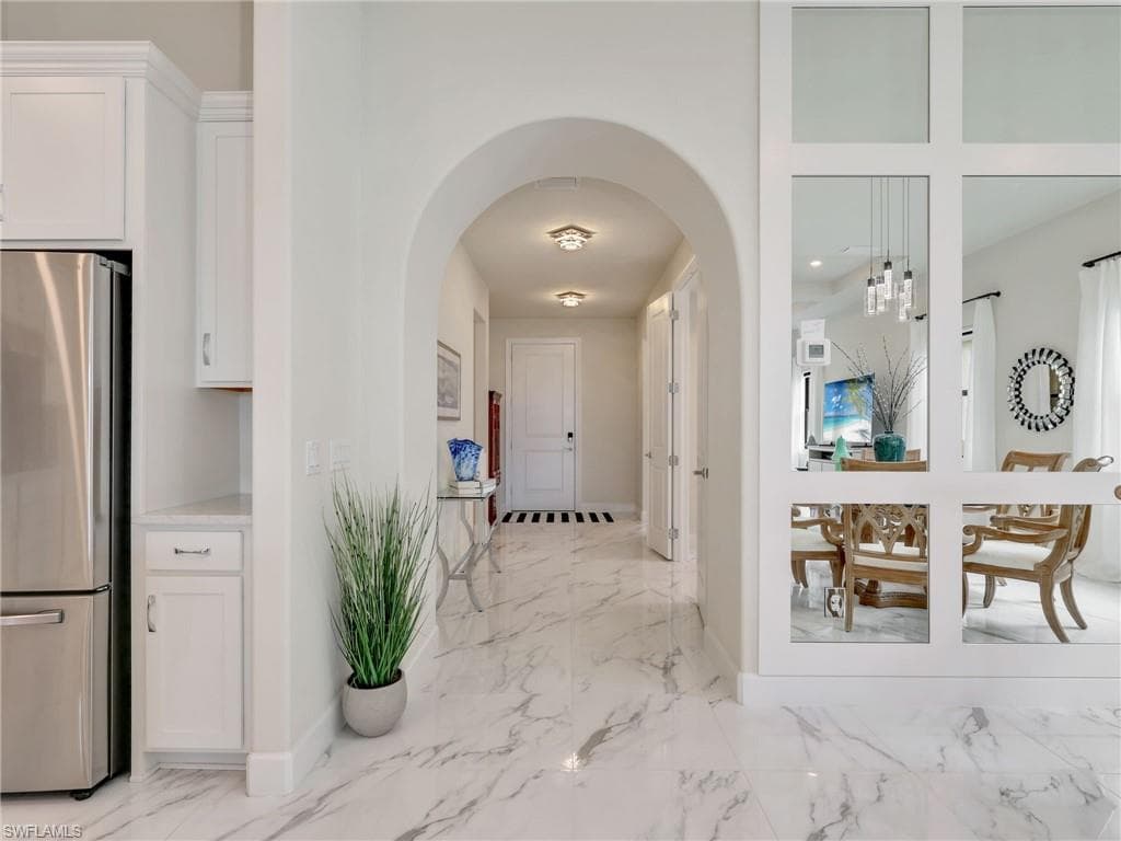 19724 Aqua View Ln, Fort Myers, FL 33913-5