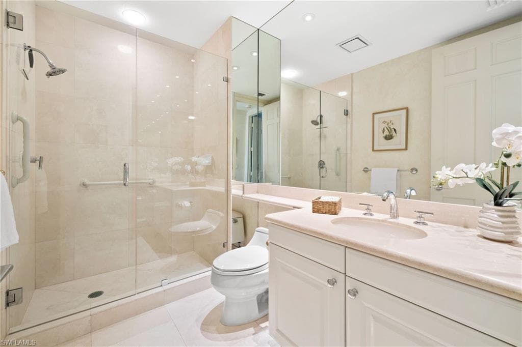 960 Cape Marco Dr 506, Marco Island, FL 34145-32