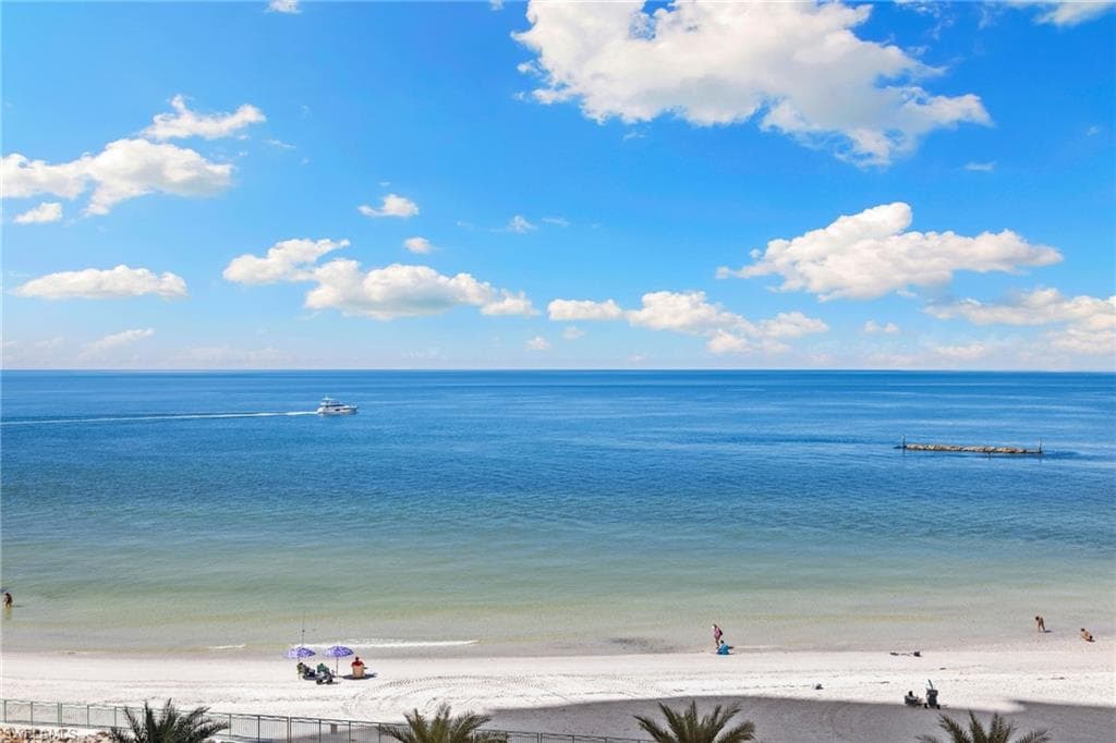 960 Cape Marco Dr 506, Marco Island, FL 34145-38