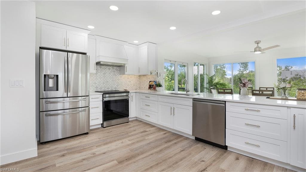 9416 Yucca Ct, Sanibel, FL 33957-11