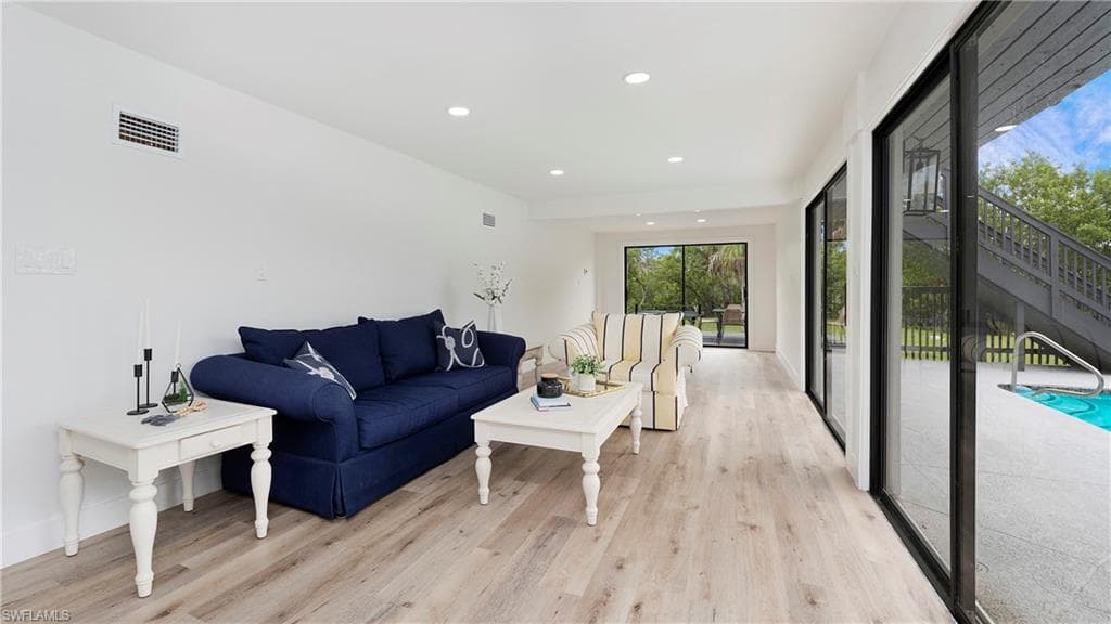 9416 Yucca Ct, Sanibel, FL 33957-18