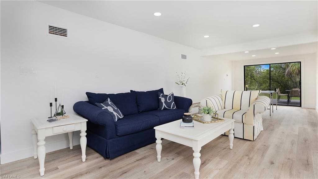 9416 Yucca Ct, Sanibel, FL 33957-19