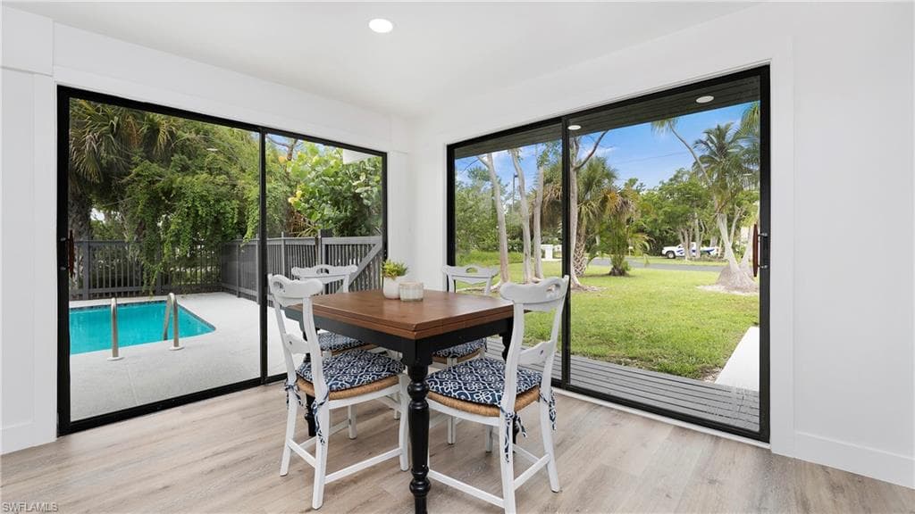 9416 Yucca Ct, Sanibel, FL 33957-20