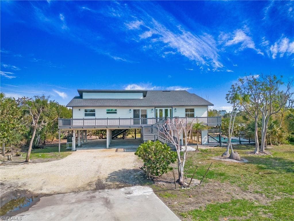 9416 Yucca Ct, Sanibel, FL 33957-1