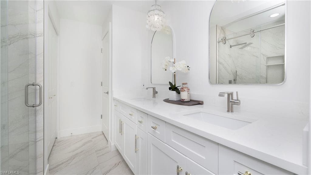 9416 Yucca Ct, Sanibel, FL 33957-28