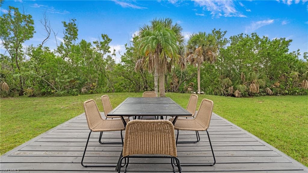 9416 Yucca Ct, Sanibel, FL 33957-37