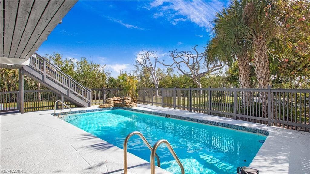 9416 Yucca Ct, Sanibel, FL 33957-41