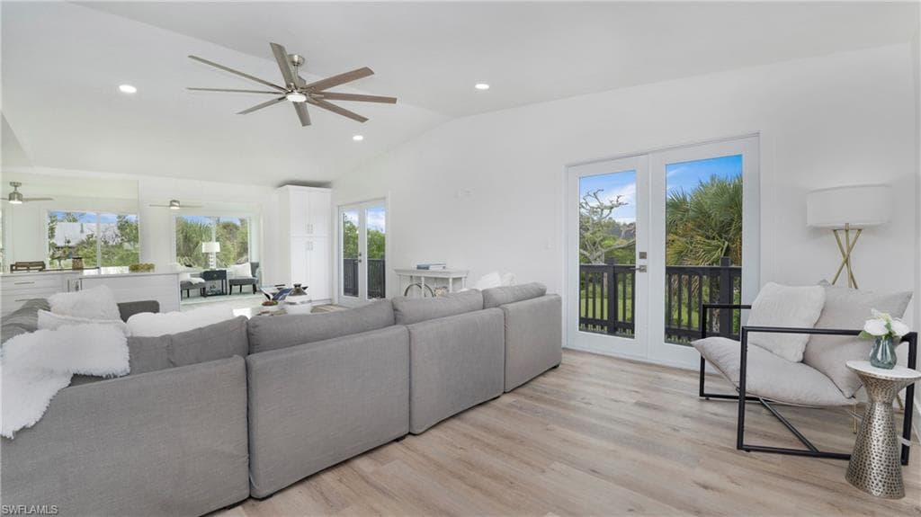 9416 Yucca Ct, Sanibel, FL 33957-7