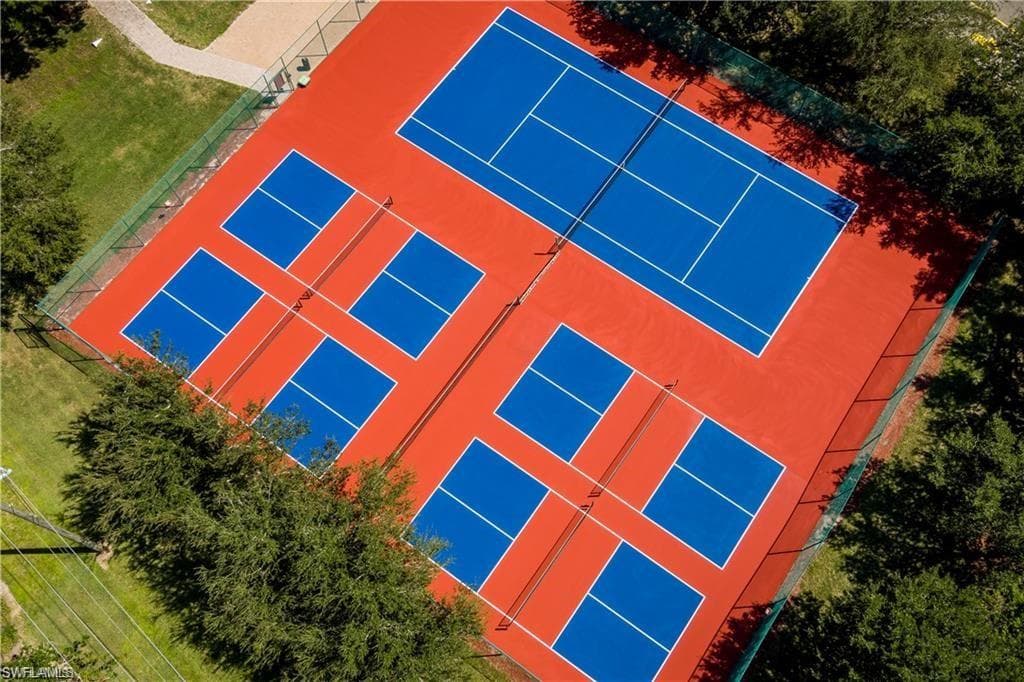 6750 Beach Resort Dr 10, Naples, FL 34114-36