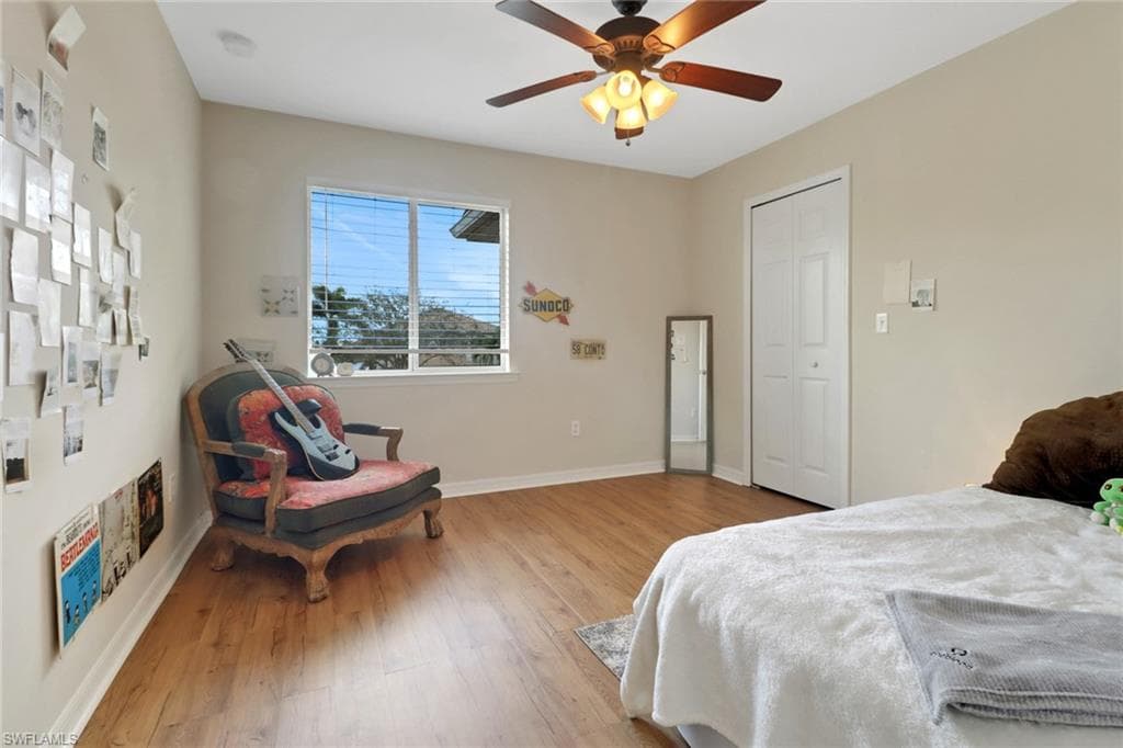 1581 Birdie Dr, Naples, FL 34120-21