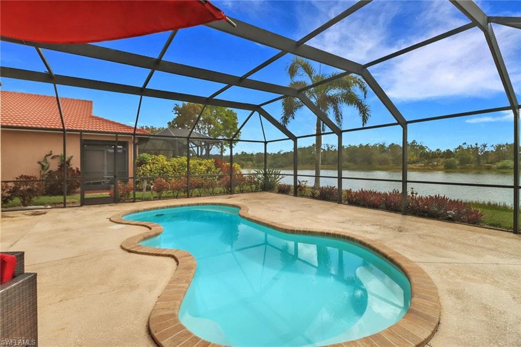 1581 Birdie Dr, Naples, FL 34120-24