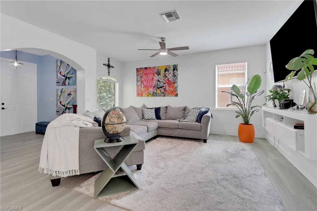 1581 Birdie Dr, Naples, FL 34120-3