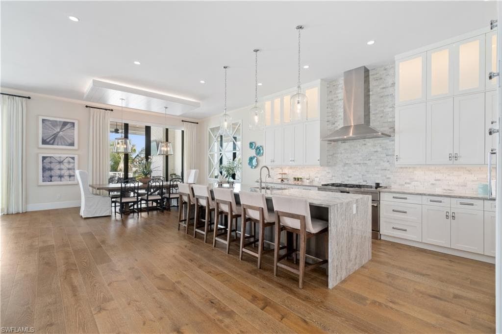 160 Little Carlos Ln, Fort Myers Beach, FL 33931-8