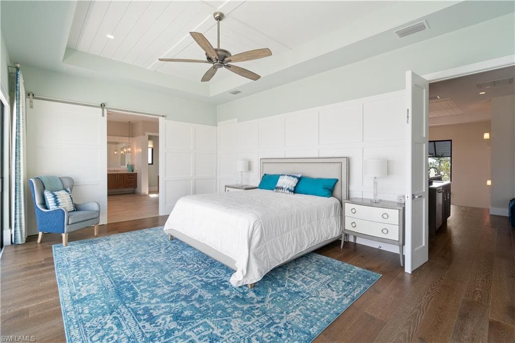 160 Little Carlos Ln, Fort Myers Beach, FL 33931-16