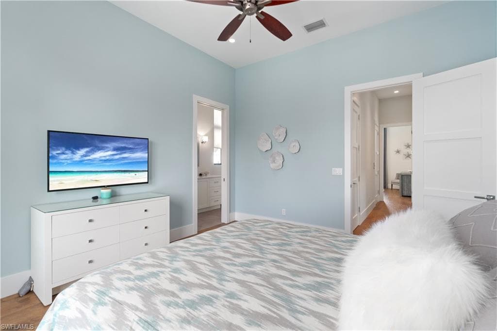 160 Little Carlos Ln, Fort Myers Beach, FL 33931-23