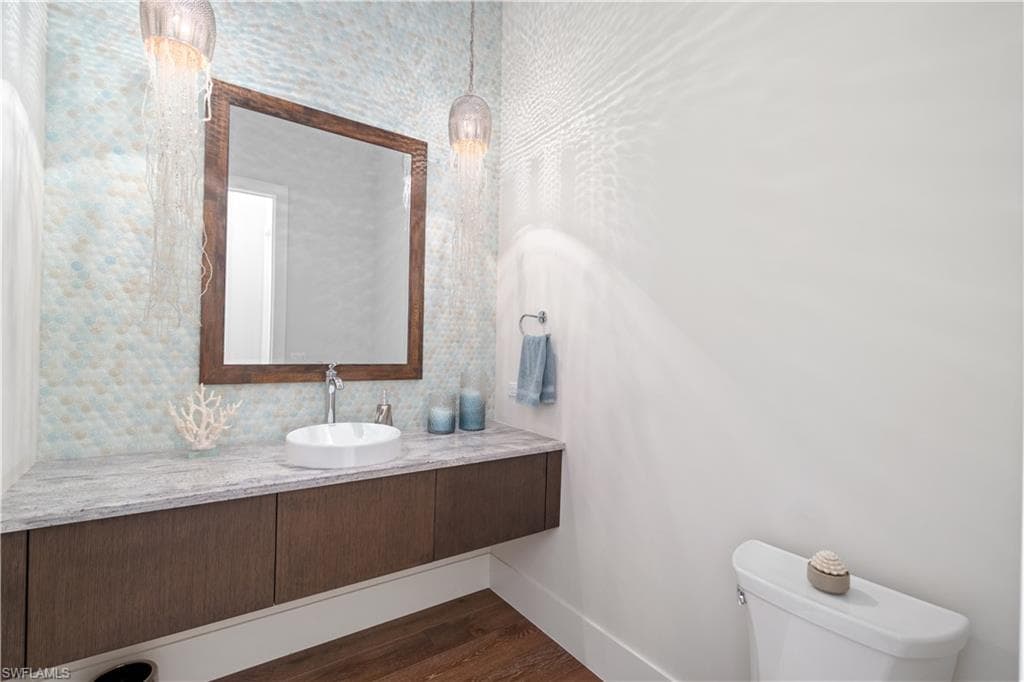 160 Little Carlos Ln, Fort Myers Beach, FL 33931-29