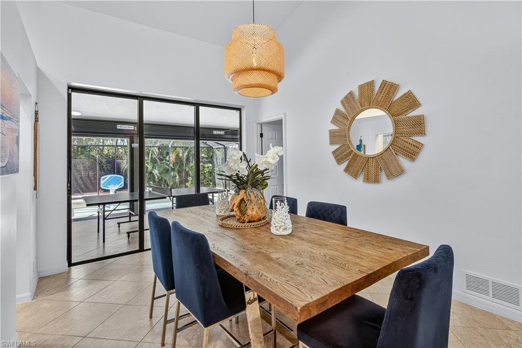 566 Barfield Dr, Marco Island, FL 34145-13