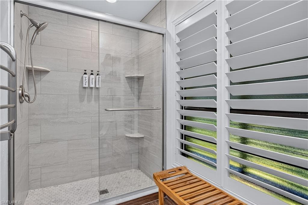 566 Barfield Dr, Marco Island, FL 34145-21