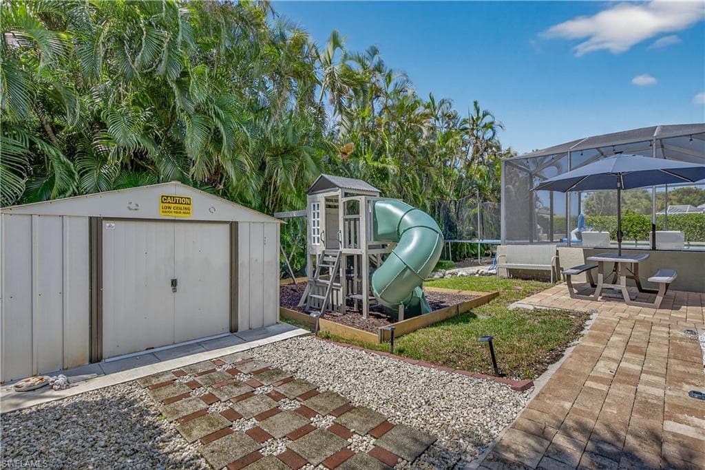 566 Barfield Dr, Marco Island, FL 34145-34